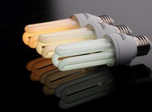 Розбилася енергозберігаюча лампа: що робити?